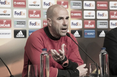 Peter Bosz: &quot;Todos hemos soñado con finales europeas&quot;