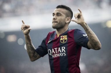 Dani Alves will wait to announce decision on future at Barcelona