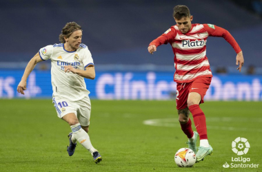 Robert Moreno hace debutar a los nuevos fichajes en el Bernabéu