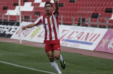 Almería B 5-2 La Roda: los juveniles toman la manija