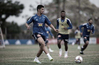 Em duelo de extremos, Cruzeiro e Ponte Preta se enfrentam no Mineirão