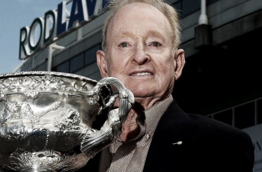 Rod Laver: &quot;Kyrgios se enfada con el sistema y tiene que aprender a controlar eso&quot;