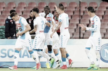 Napoli gana, gusta y golea en el San Paolo