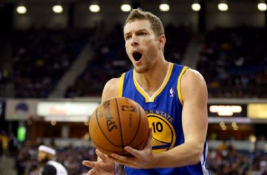 David Lee Out At Least Two Weeks After Re-aggravating Hamstring Strain