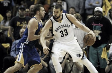 David Lee se rinde a los Gasol