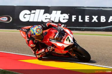 Chaz Davies hace ganar una manga a Ducati tres años después