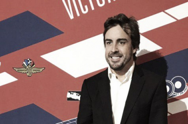 Fernando Alonso gana el premio a &quot;Rookie del año&quot; en Indianápolis