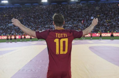 Totti: “No me arrepiento de haber ganado poco en la Roma”
