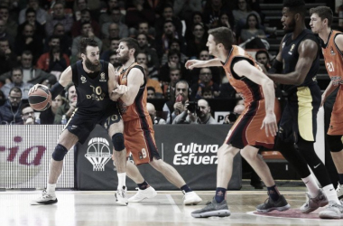 Turkish Airlines Euroleague - Il Fener va a fiammate, ma doma il Valencia (67-80)