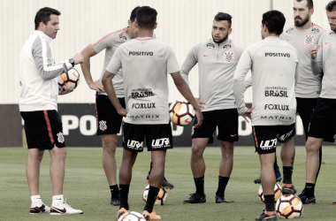 Em má fase, Bahia e Corinthians se enfrentam em busca de retomar a confiança antes da Copa do Mundo