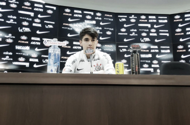 Recém-contratado pelo Corinthians, Araos fala sobre estilo de jogo e novo desafio na carreira