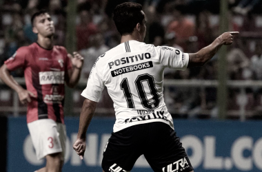 Corinthians trucida Deportivo Lara com facilidade e assegura vaga antecipada às oitavas