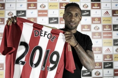 Jermain Defoe delighted to sign new deal