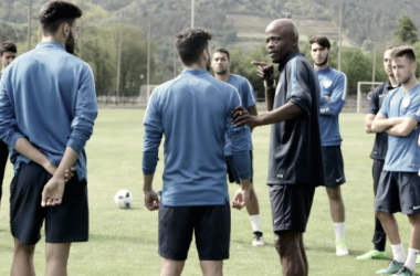 Dely Valdés: &quot;Como entrenador de este equipo, estoy muy orgulloso&quot;