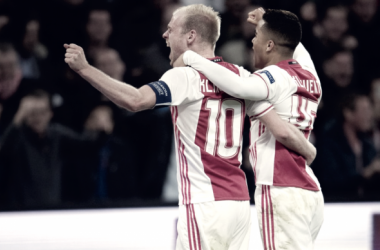 Resumen del  Ajax 4-1 Olympique Lyonnais en UEFA Europa League 2017