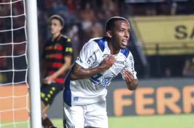 Avaí arranca empate contra o Sport nos minutos finais