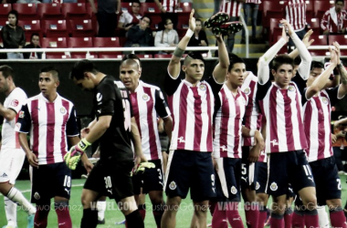 Fotos e imágenes del Chivas 2-1 Morelia de la décimosegunda jornada de la Liga MX