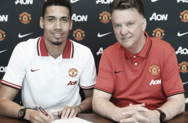 Chris Smalling, &#039;red devil&#039; hasta 2019