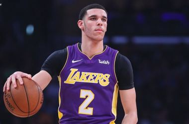 NBA - Lonzo Ball dovrà operarsi al ginocchio