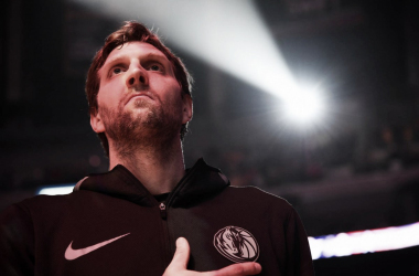 Nowitzki y Ferrell seguirán en los Mavs