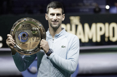 Djokovic supera Tsitsipas na final em Astana e conquista 90º título na carreira