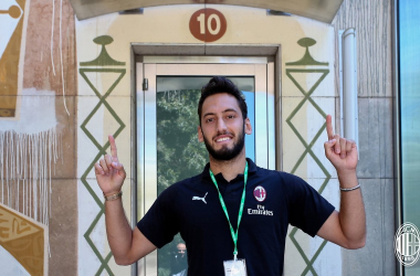 Milan, senti Calhanoglu: &quot;Higuain? Sono pronto a fare tanti assist per lui&quot;