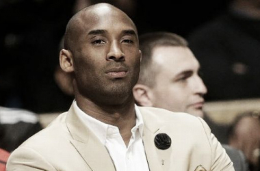 Kobe Bryant se tratará su rodilla en Alemania