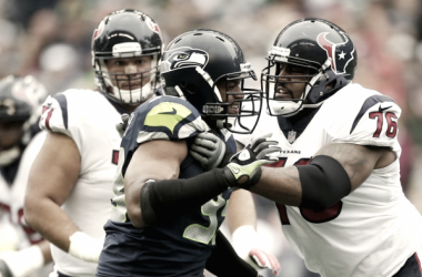 Seattle adquiere a Duane Brown