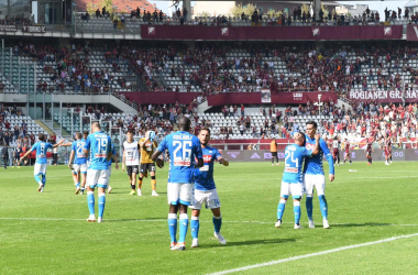 Il Napoli ospita il Parma: gli azzurri vogliono tenere la scia della Juventus