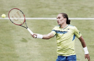 Alexandr Dolgopolov shocks Rafael Nadal in round one of Queen's
