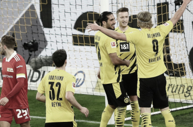 Polémica victoria en Dortmund