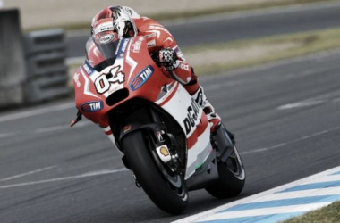 Andrea Dovizioso se cuela en la fiesta de Honda