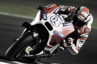 Ducati mantiene su idilio en la noche qatarí