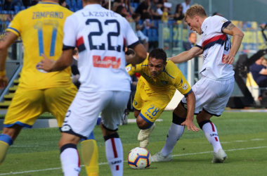 Il Genoa vince e vola: una doppietta di Piatek mette KO un arcigno Frosinone (1-2)