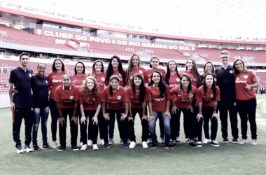 Internacional reinicia atividades pelo futebol feminino: "Voltaram para ficar"