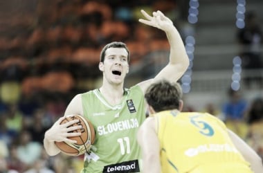 Goran Dragic fue imparable para Australia