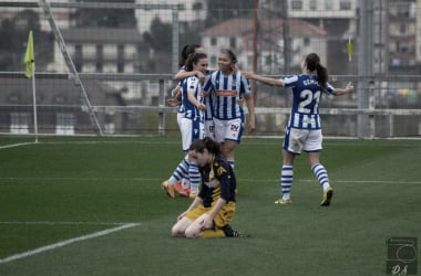 La Real Sociedad vence y sigue al acecho de Europa (2-0)