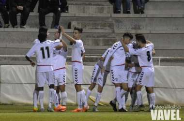 Fotos e imágenes del Albacete B 2-1 CD Madridejos, en la jornada 18 del Grupo XVIII, Tercera División