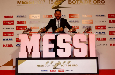 Liga - Leo Messi riceve la sua quinta Scarpa D'Oro
