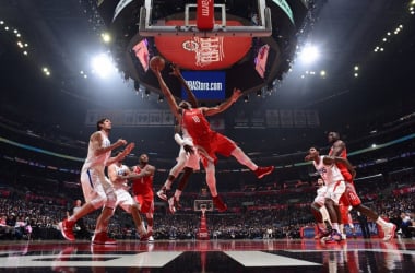 NBA - Houston non si ferma più, sono 14. Abbattuti i Clippers
