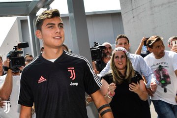 Mercato- La Juventus vuole cedere Dybala ma solo all'estero, Icardi finanziato dagli esuberi ?