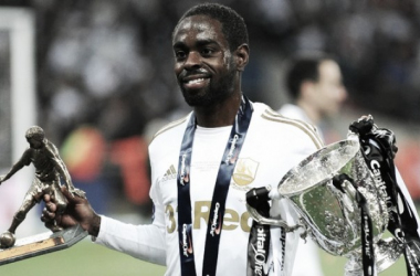Nathan Dyer signs new four-year deal at Swansea