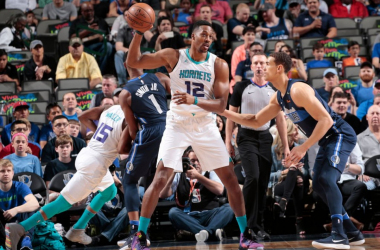 NBA - Detroit in carrozza sui Bulls, Charlotte vincente contro i Mavs