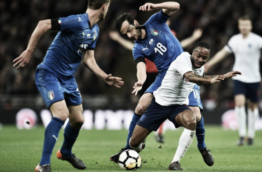 Com 'ajuda' do VAR, Inglaterra e Italia empatam em amistoso morno no Wembley