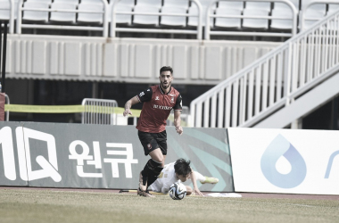 Leonardo Kalil vive experiência na Coreia do Sul pelo Bucheon e destaca momento especial da carreira