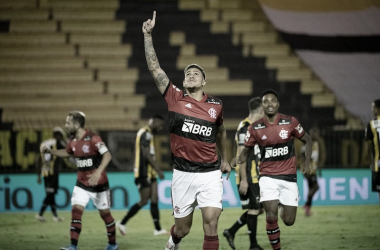 Em noite iluminada de Pedro, Flamengo goleia Volta Redonda e se aproxima da final