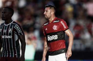 Flamengo expõe contradição de Isla e multará lateral chileno