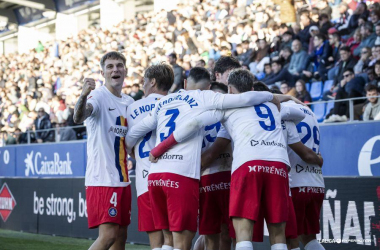 Los futbolistas del FC Andorra celebrando un gol en El Alcoraz || SD Huesca - FC Andorra | Foto de LALIGA