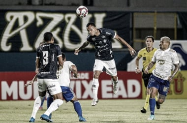 No reencontro com Felipe Conceição, Cruzeiro perde para Remo e segue em má fase na Série B