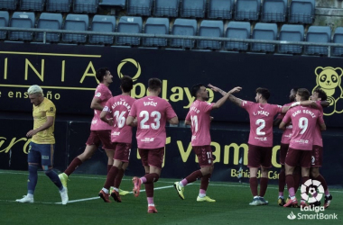 El Tenerife presenta credenciales en Carranza (0-2)